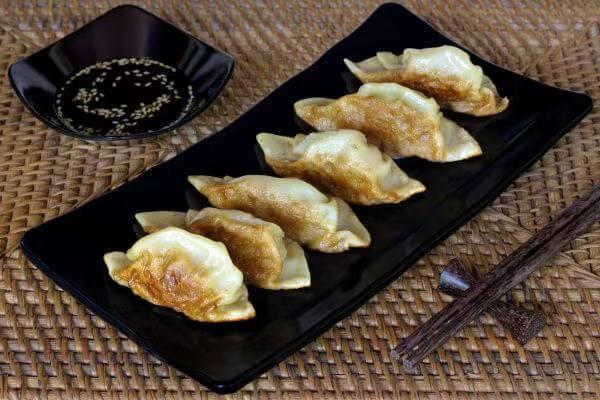 Deep Fried Gyoza Dumpling (6)